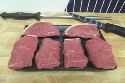 6 Mini Beef Steaks